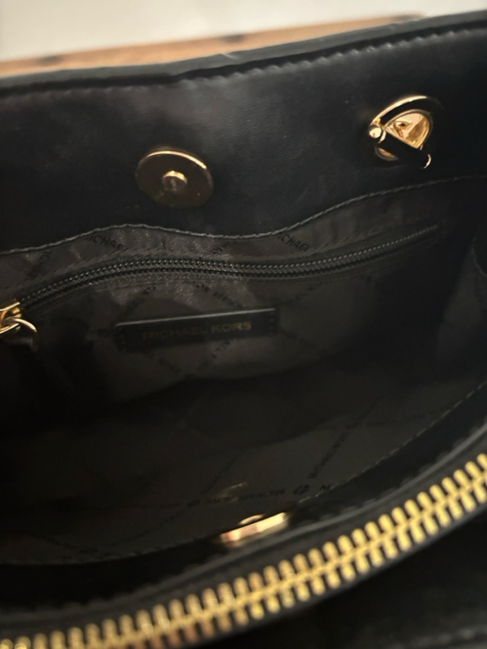 Michael Kors Black Teagen Small Pebbled Leather Messenger Bag - Picture 10 of 14